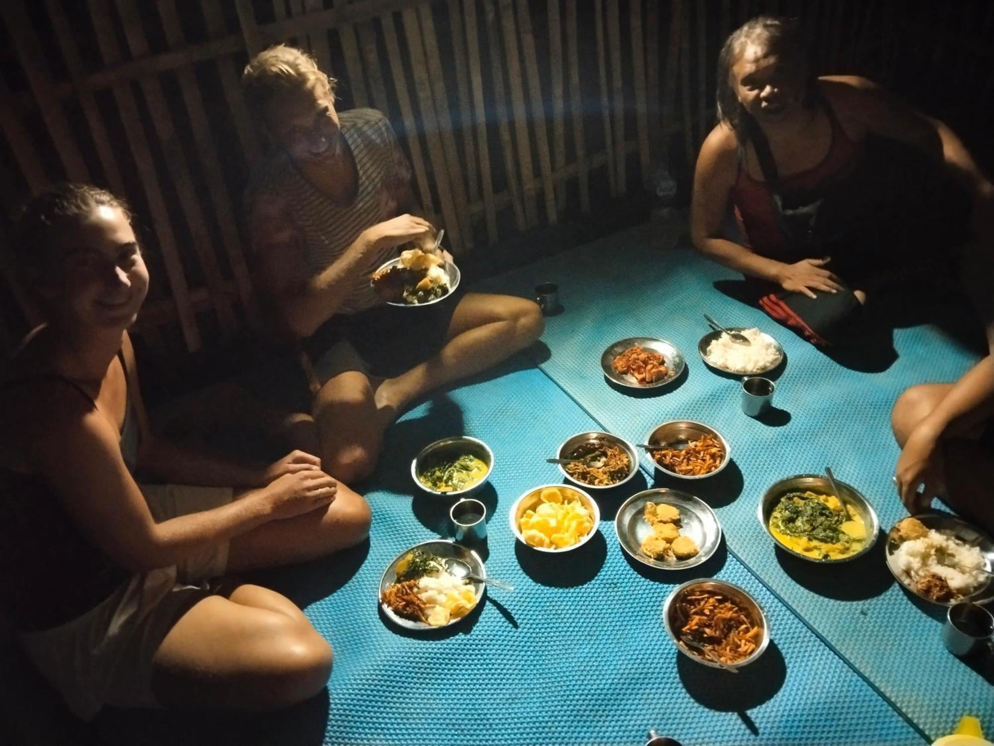 Jhony'S Backpacker-Guest House Only Stay Here Book Treking With Us Bukit Lawang Εξωτερικό φωτογραφία