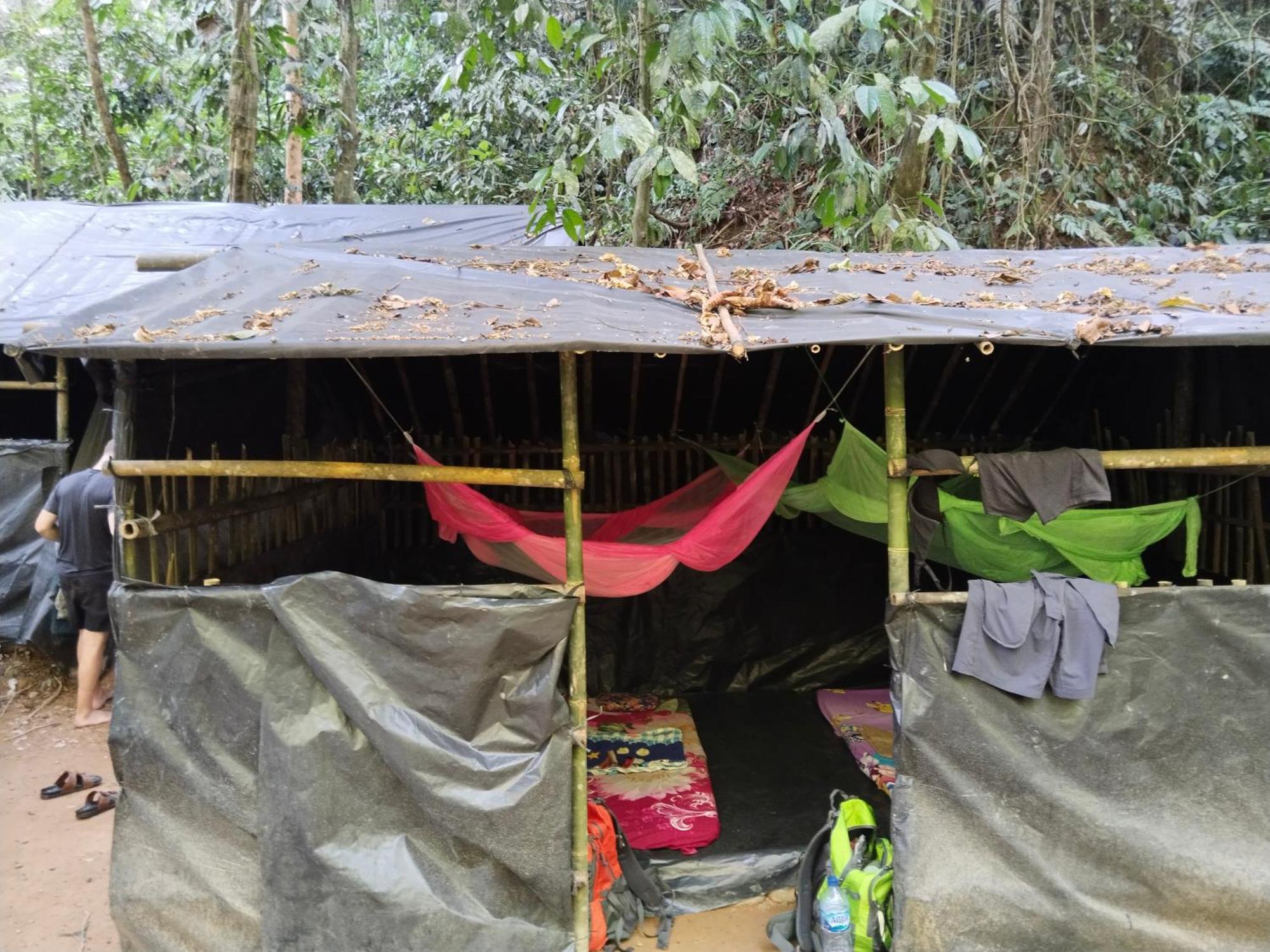 Jhony'S Backpacker-Guest House Only Stay Here Book Treking With Us Bukit Lawang Εξωτερικό φωτογραφία