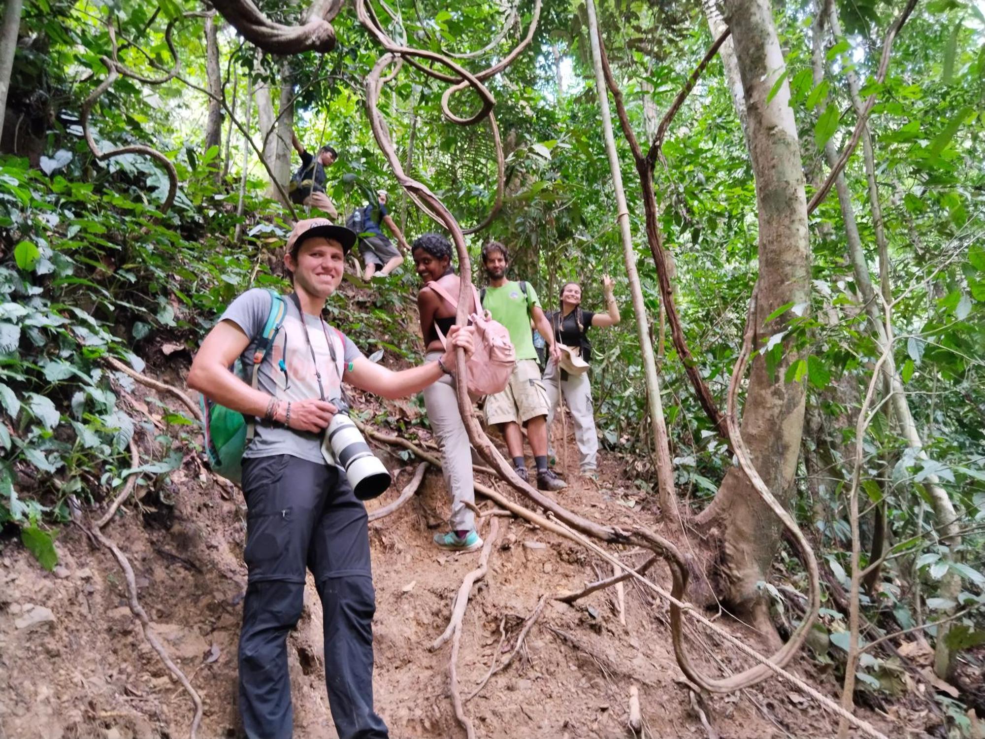 Jhony'S Backpacker-Guest House Only Stay Here Book Treking With Us Bukit Lawang Εξωτερικό φωτογραφία