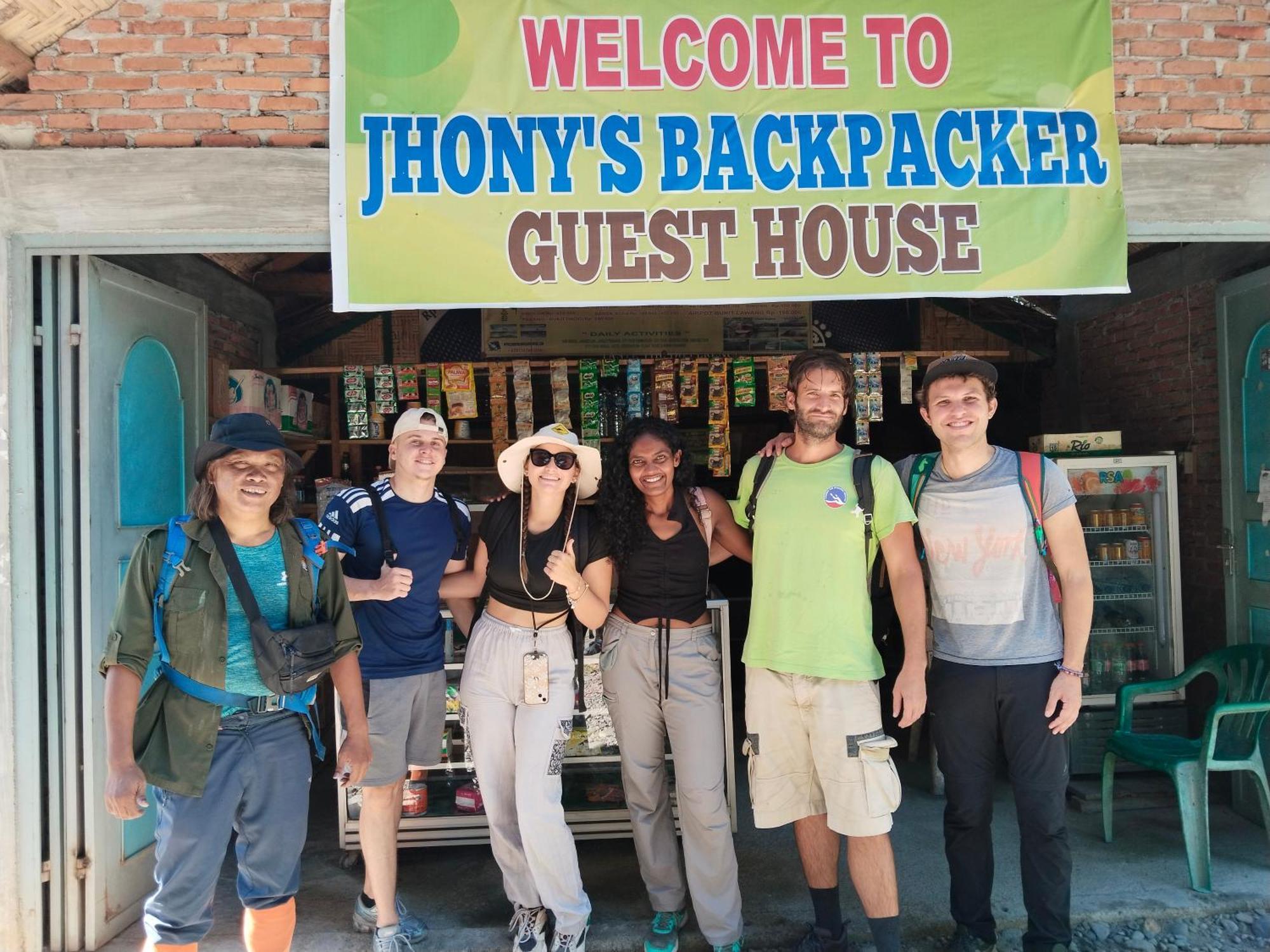 Jhony'S Backpacker-Guest House Only Stay Here Book Treking With Us Bukit Lawang Εξωτερικό φωτογραφία