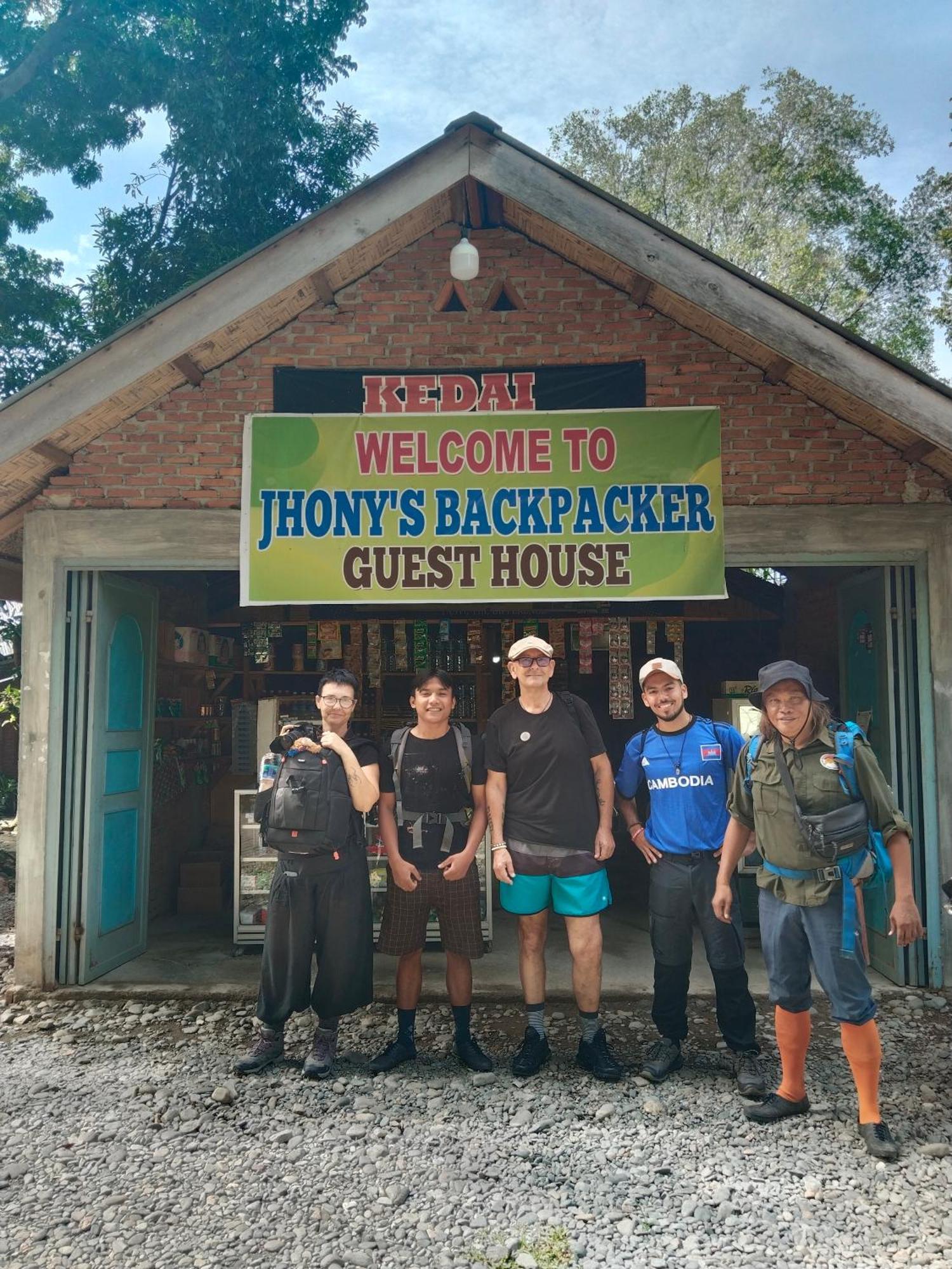 Jhony'S Backpacker-Guest House Only Stay Here Book Treking With Us Bukit Lawang Εξωτερικό φωτογραφία