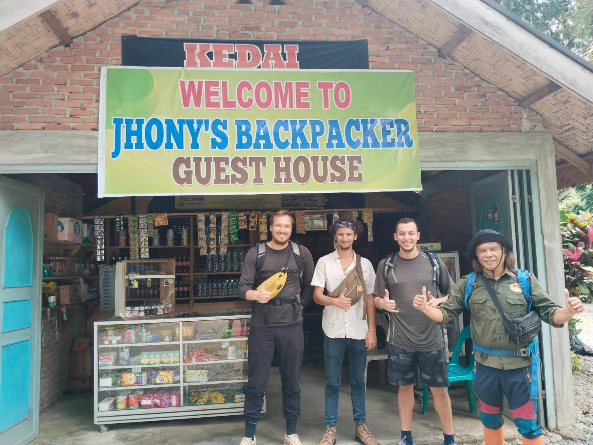 Jhony'S Backpacker-Guest House Only Stay Here Book Treking With Us Bukit Lawang Εξωτερικό φωτογραφία