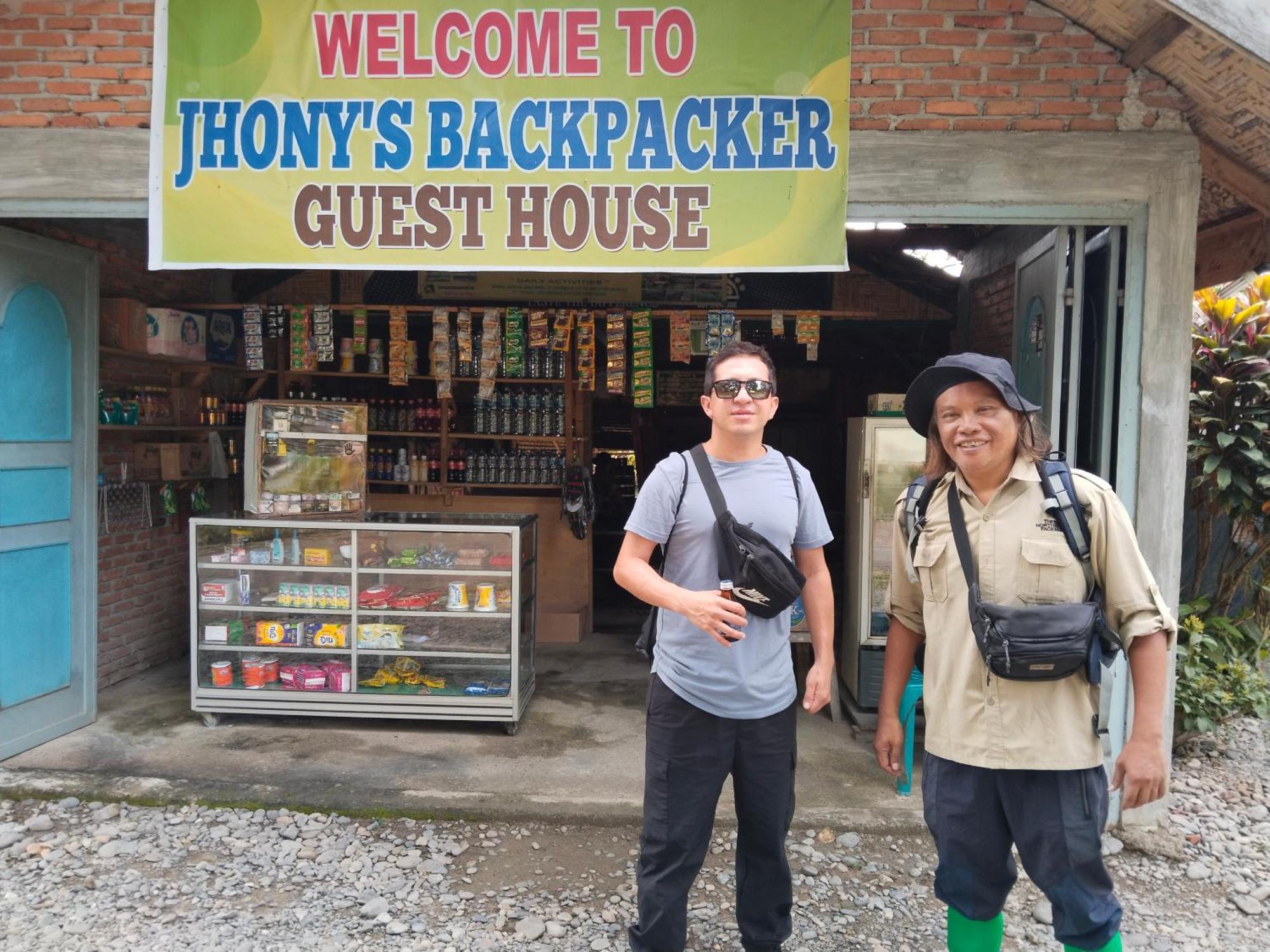 Jhony'S Backpacker-Guest House Only Stay Here Book Treking With Us Bukit Lawang Εξωτερικό φωτογραφία
