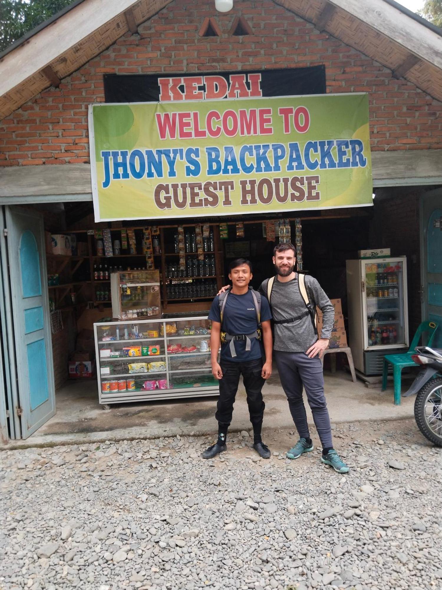 Jhony'S Backpacker-Guest House Only Stay Here Book Treking With Us Bukit Lawang Εξωτερικό φωτογραφία